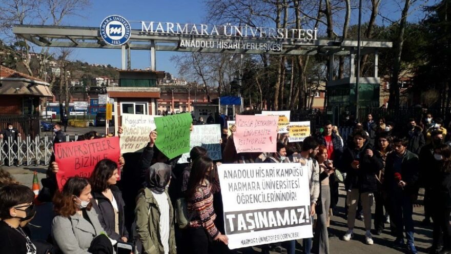 Marmara Üniversitesi öğrencilerinden kampüs protestosu