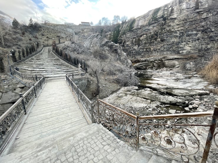 HES’i işleten şirket Tortum Şelalesi’nin suyunu kesti