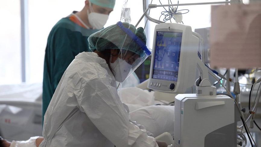 Yeni vaka ve vefat sayısı arttı! Bakan Koca’dan ’65 yaş üstü’ uyarısı