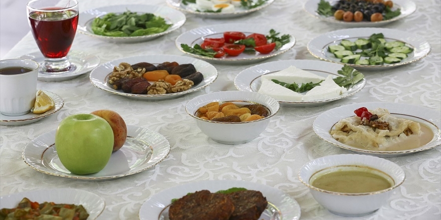 Bakanlıktan Sağlıklı Bayram Sofrası Önerisi