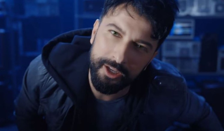 Tarkan'dan 'Geççek' mesajı