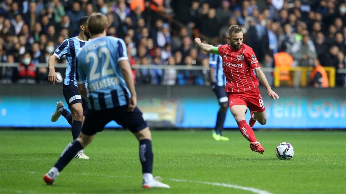 Adana'da Golsüz Beraberlik