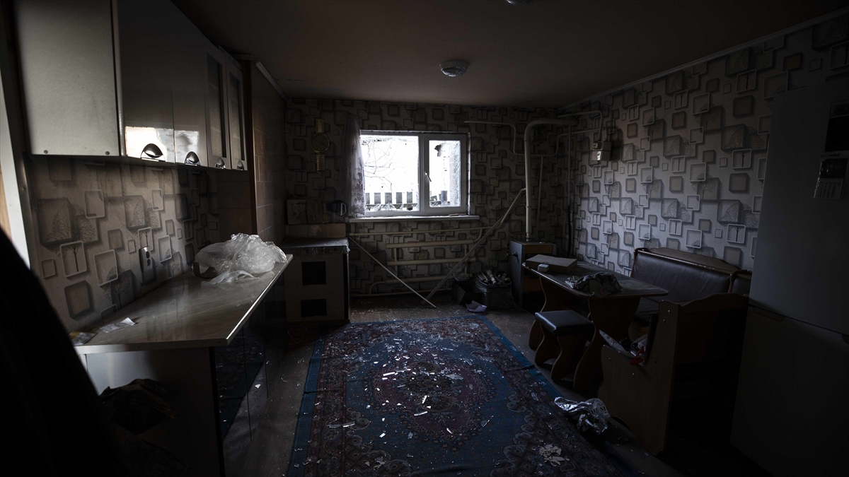 Ukrayna'da Rusya'nın Saldırısı Sonucu Azerbaycanlı Anne Ve 2 Çocuğu Yaşamını Yitirdi