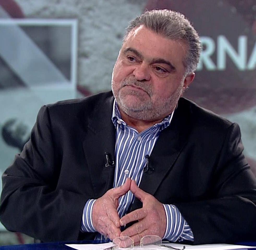 Ahmet Özal hangi partinin genel başkanı oluyor?