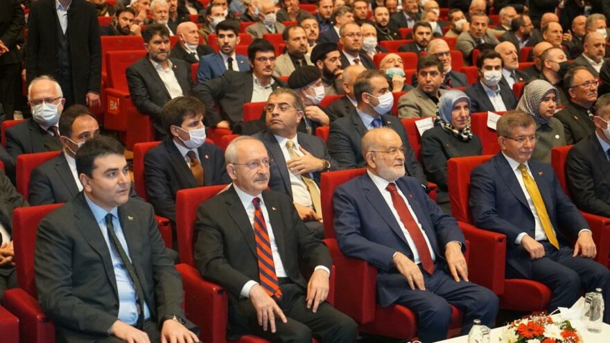 Karamollaoğlu: Türkiye’yi birlikte inşa etmek mecburiyetindeyiz