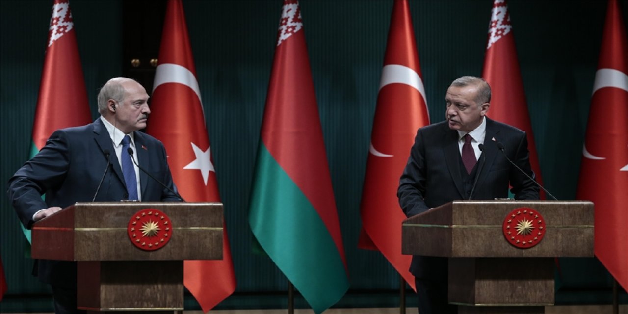 Cumhurbaşkanı Erdoğan, Belarus Cumhurbaşkanı Lukaşenko ile Ukrayna ve Rusya heyetlerinin müzakerelerini görüştü