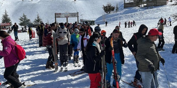 Davraz Kayak Merkezi, Bu Sezon 350 Bin Kişiyi Misafir Etti