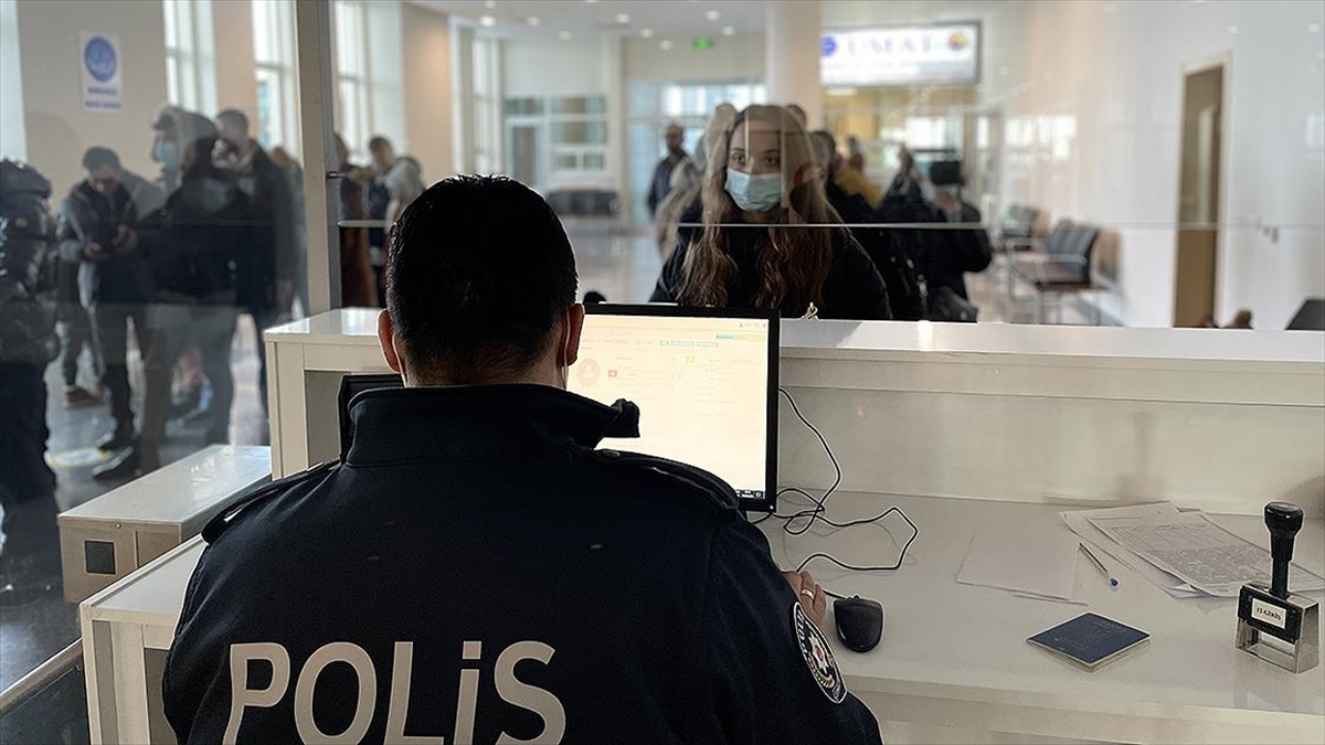 Ukrayna'dan Gelen Türk Vatandaşları Geride Bıraktıkları İçin Endişe Duyuyor