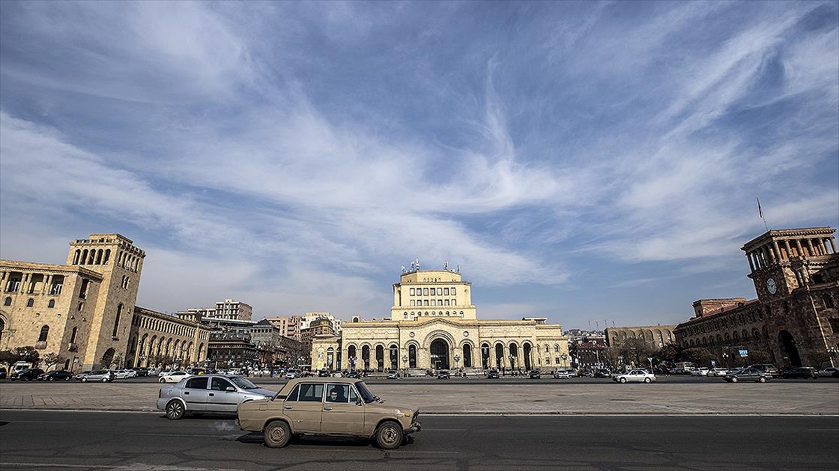 Ermenistan'ın Yeni Cumhurbaşkanı Vaagn Haçaturyan Oldu