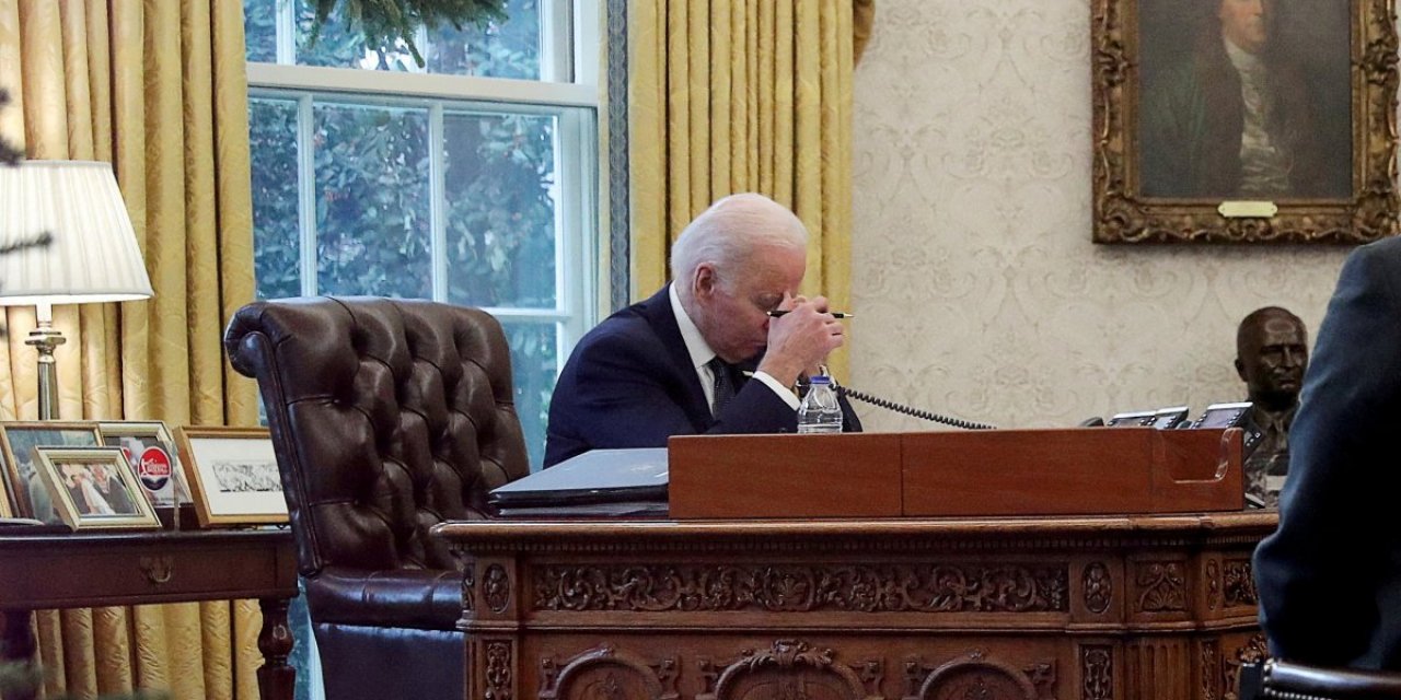 Biden Zelensky ile telefonda görüştü