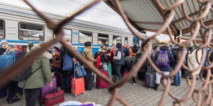 Avrupa, Ukraynalı Sığınmacıları Ağırlarken, Orta Doğululara Ayrımcı Tavrını Sürdürüyor