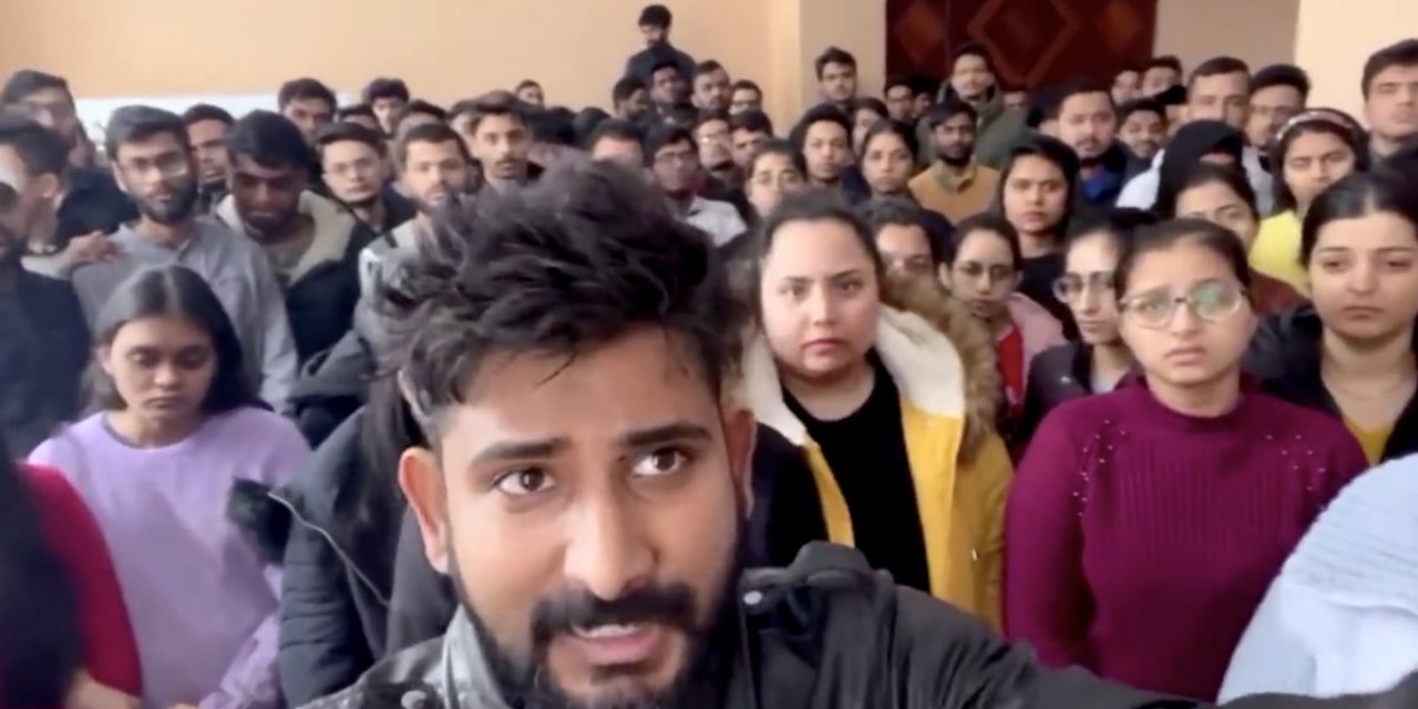 Ukrayna'da mahsur kalan Hint öğrenciler, tahliye edilmek istiyor