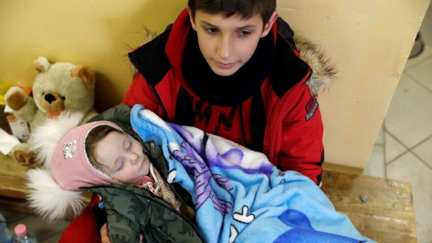 Rusya-Ukrayna savaşı… Bombalardan kaçanların sayısı hızla yükseliyor