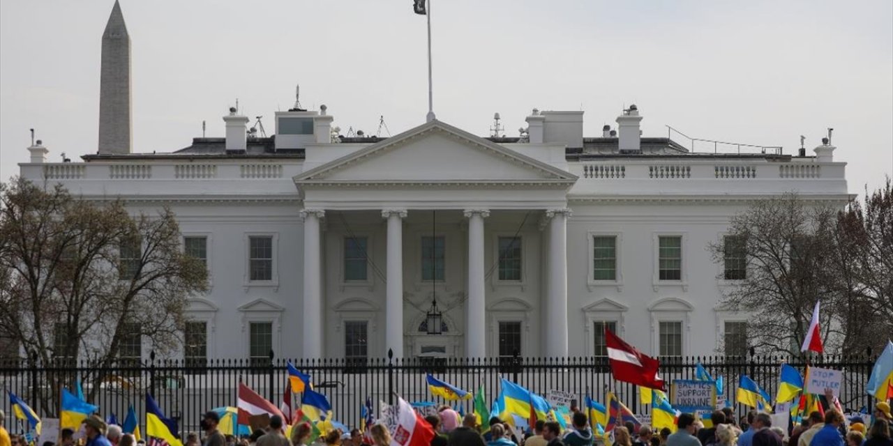 Beyaz Saray Önünde Ukrayna'ya Destek Gösterisi