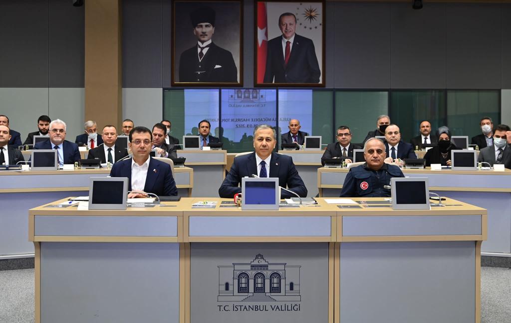 İSTANBUL BEKLENEN KAR YAĞIŞINA HAZIR