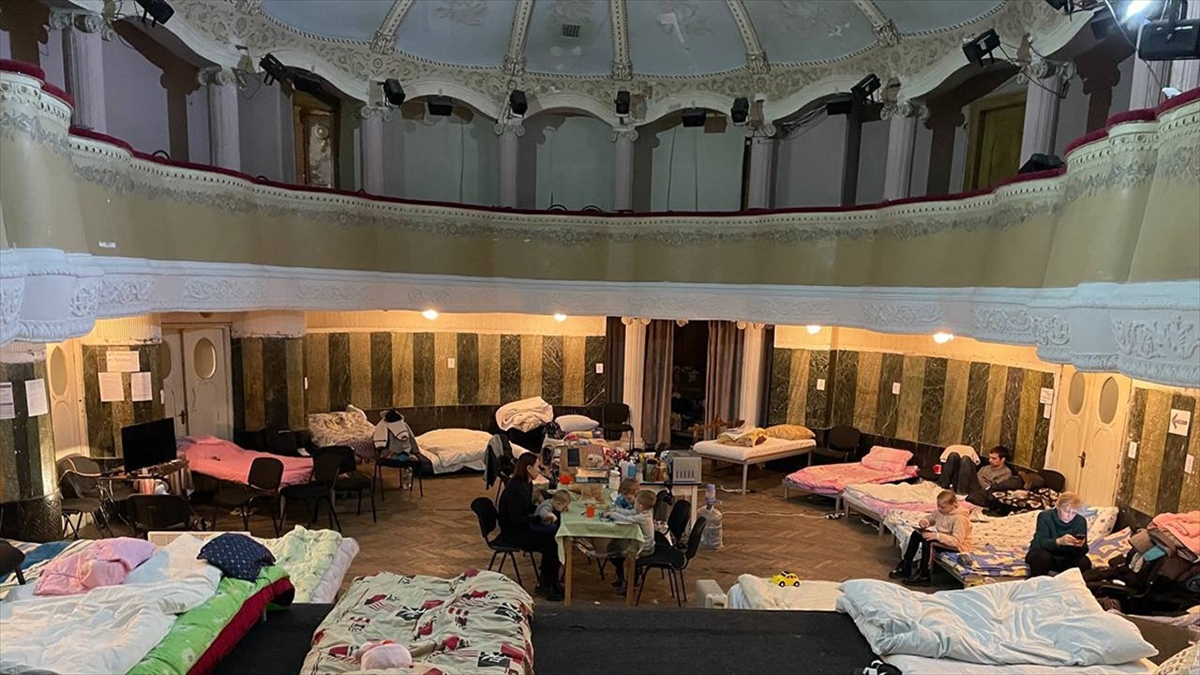 Lviv Sanat Merkezi’nde İnsani Yardım Seferberliği Sürüyor