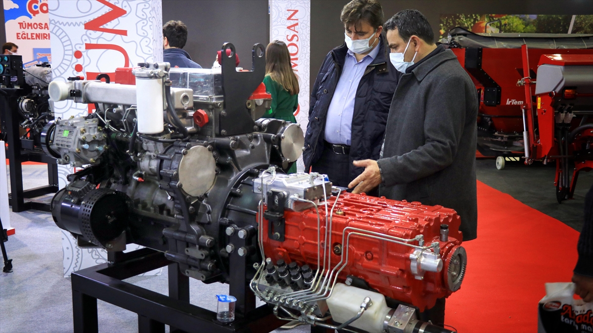 Türk Jetleri Yerli Motorla Piste Güvenle İniyor