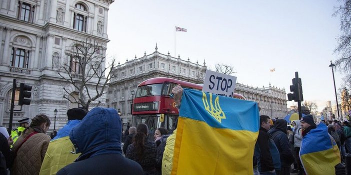 İngiltere, 7 Rus Oligarkın 15 Milyar Sterlin Değerindeki Varlığının Dondurulmasına Karar Verdi