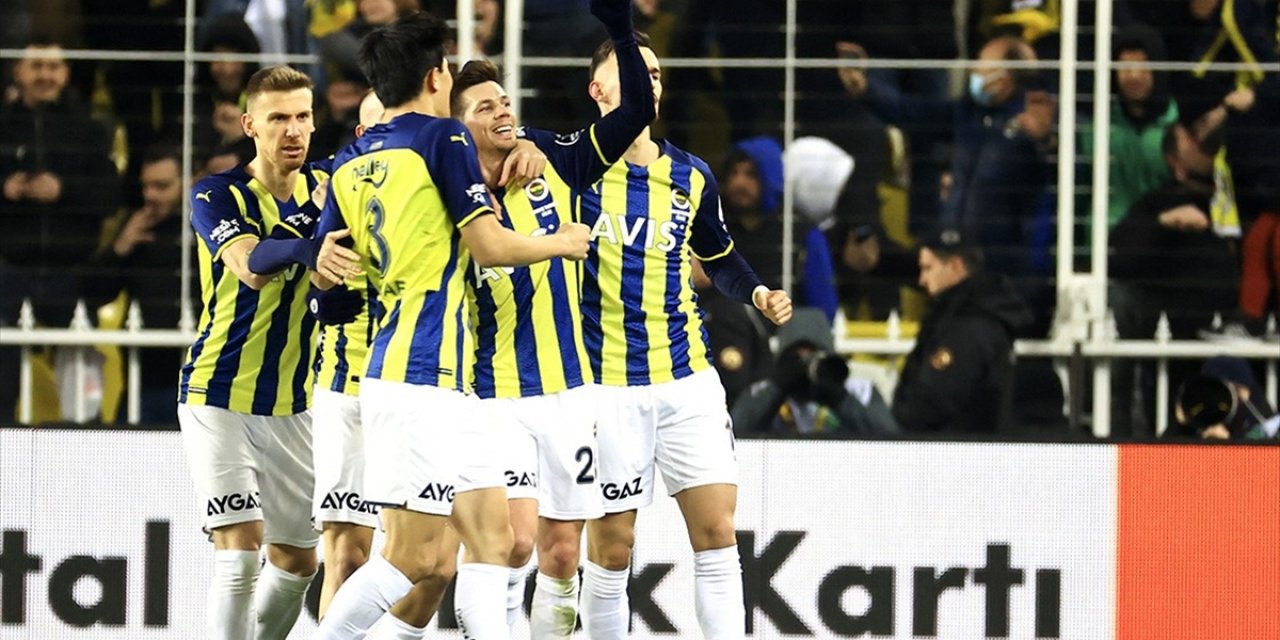 Fenerbahçe, Süper Lig'de Alanyaspor'a Konuk Olacak