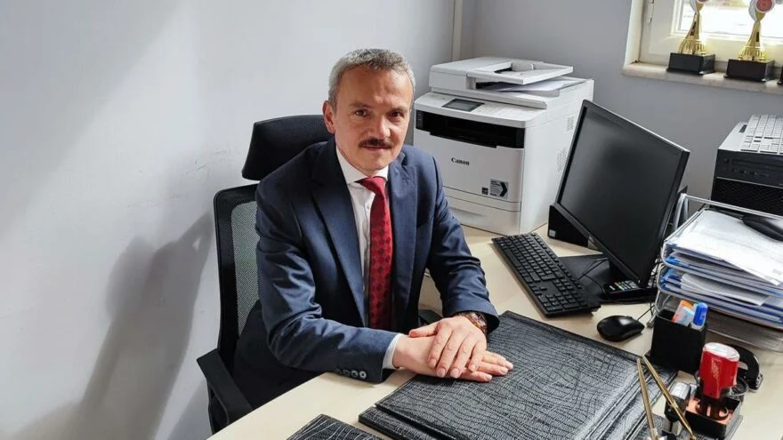 İmamı, Gençlik ve Spor Müdürü yaptılar