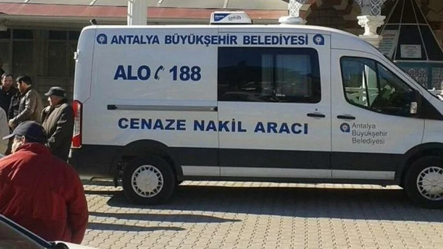 Parası olmayan cenaze aracı Göcek Tüneli’nden geçirilmedi