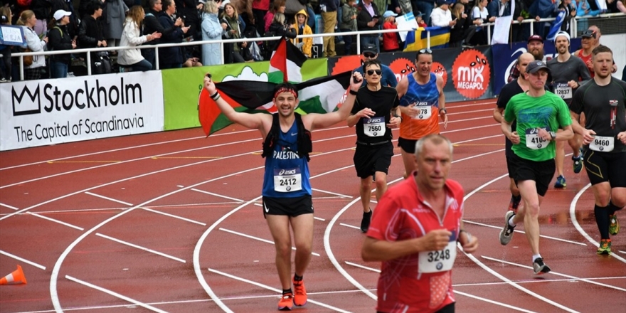 İsveçli Aktivistler İsrail'i Protesto Etti