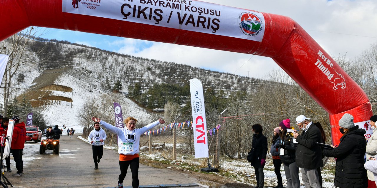 ABB 14 MART TIP BAYRAMINDA PANDEMİ ŞEHİDİ SAĞLIKÇILAR İÇİN KOŞU DÜZENLEDİ