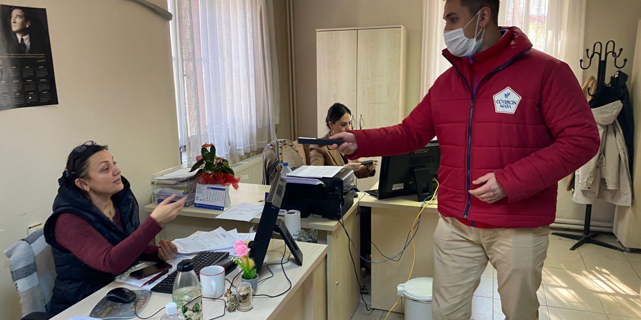 KUŞADASI BELEDİYESİ 14 MART’TA SAĞLIK ÇALIŞANLARINI UNUTMADI