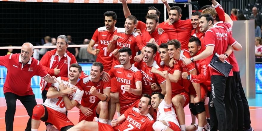 A Milli Erkek Voleybol Takımı Slovakya'yı Yendi