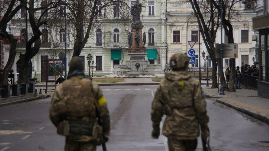 Ukrayna’da savaşı takip eden kameraman öldürüldü