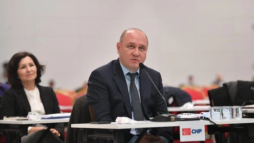 İBB Meclisi’nde bir tartışma daha: ‘Bu karın ağrısı kolay geçmeyecek’