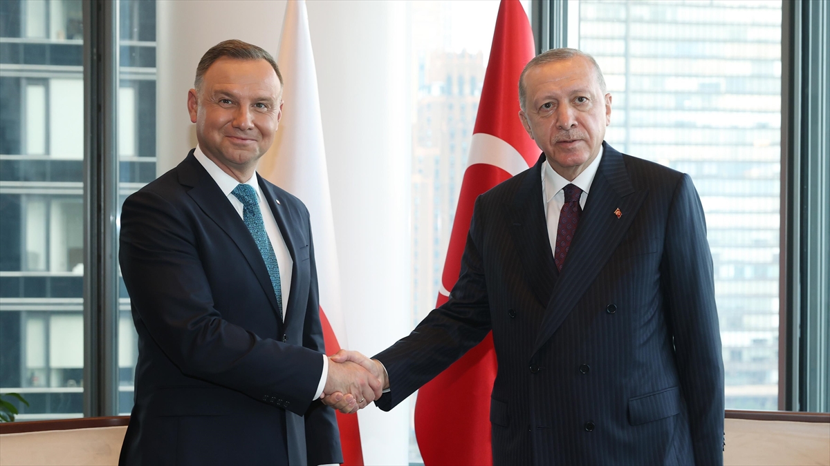 Cumhurbaşkanı Erdoğan'ın Polonya Cumhurbaşkanı Duda İle Görüşmesi Başladı