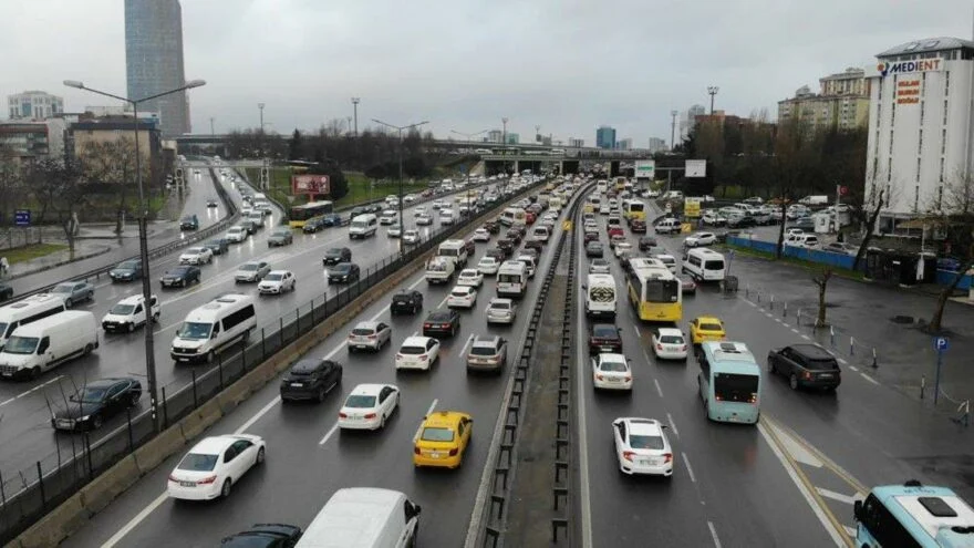 İstanbul’da trafik durma noktasına geldi