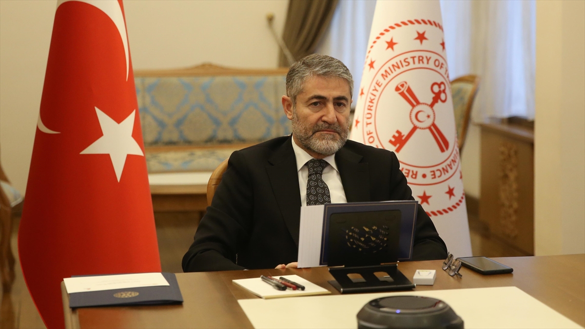 Hazine Ve Maliye Bakanı Nebati Londra'da Konuştu: 2022'de Ekonomimiz Büyümeye Devam Edecek