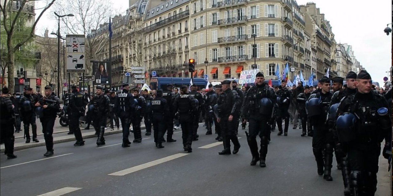 Fransa’da emekliler zam istedi