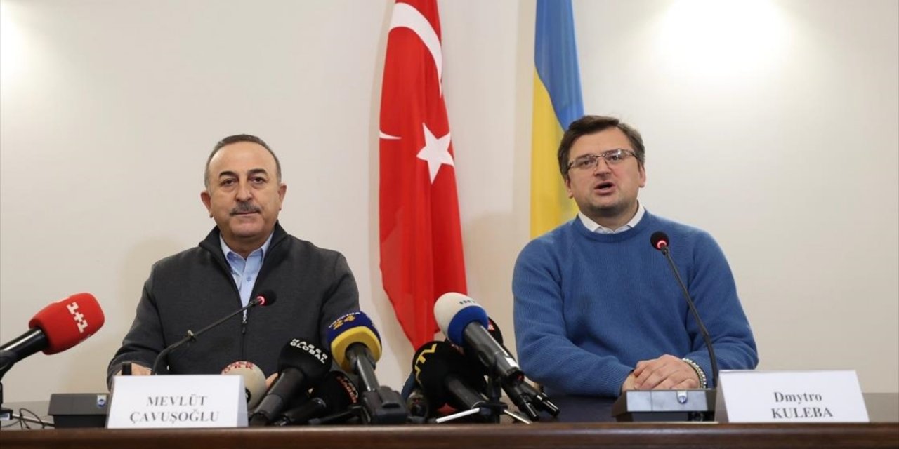 Ukrayna Dışişleri Bakanı Kuleba: Cesaretiniz, Türkiye'nin Aktif Bir Oyuncu Olduğunu Kanıtlıyor