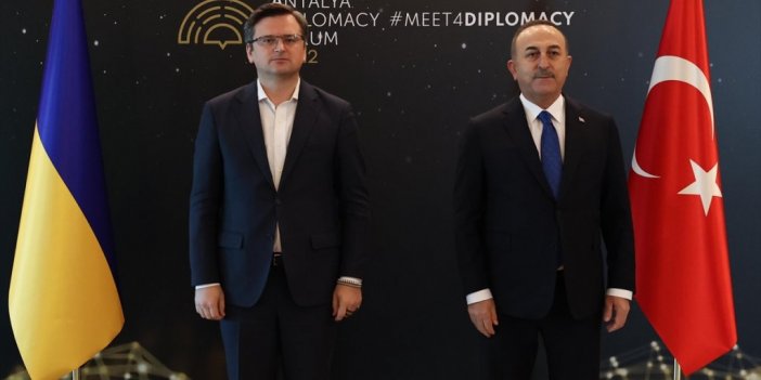 Dışişleri Bakanı Çavuşoğlu, Ukraynalı Mevkidaşı Kuleba İle Telefonda Görüştü