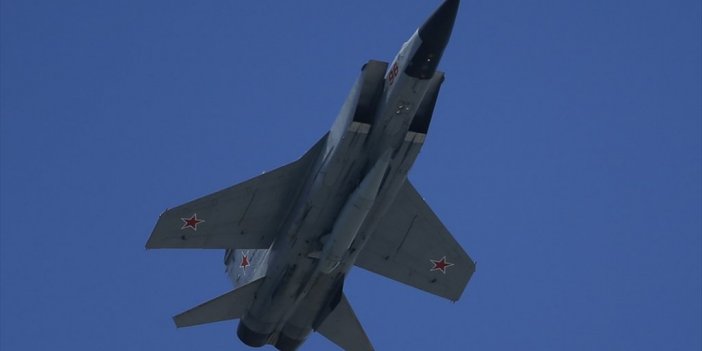 Rusya, Ukrayna'da İlk Defa Kinjal Hipersonik Füzesi Kullandığını Açıkladı