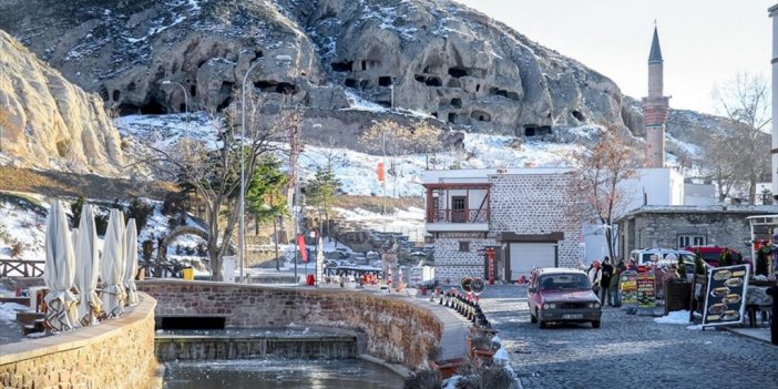 Tarihi Sille Mahallesi Her Mevsim Ayrı Güzelliğe Bürünüyor