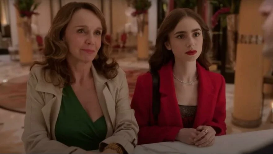 Emily in Paris yıldızı The Crown’ın yeni sezonunda