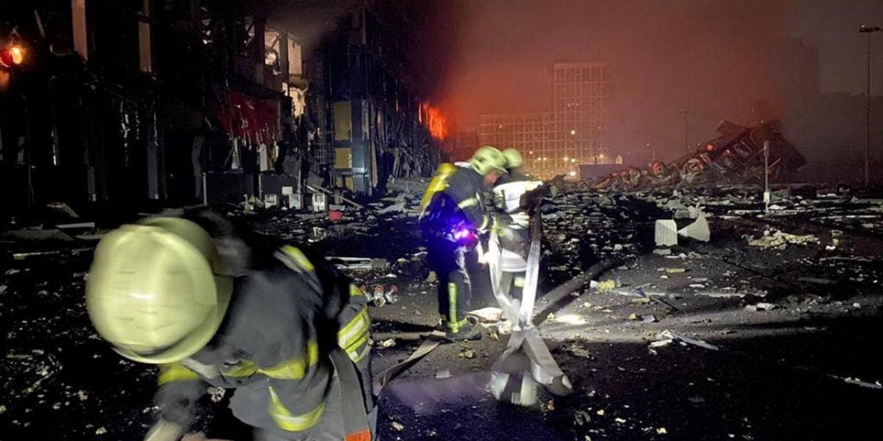 Kiev'de AVM'ye saldırı: 4 ölü