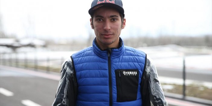 Dünya Süperbike Şampiyonu Razgatlıoğlu 2022'de De Birincilik İçin Mücadele Verecek
