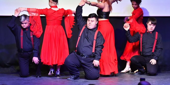 DOWN SENDROMLULAR İÇİN FARKINDALIK GÜNÜ