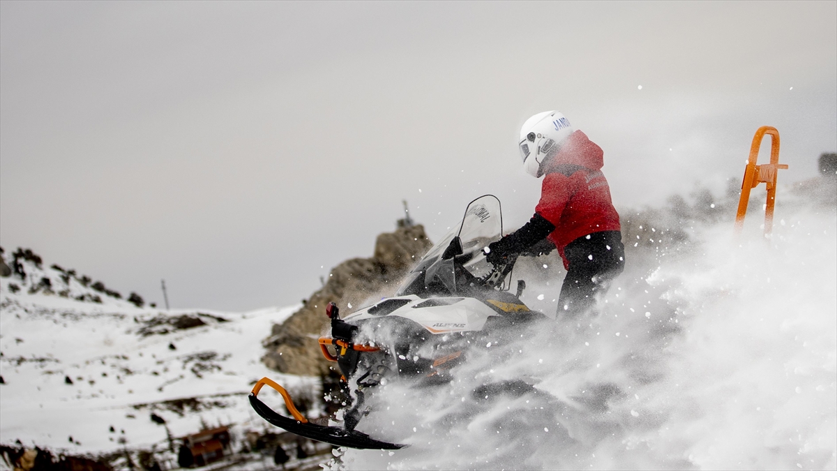 Saklıkent Kayak Merkezi'nin Güvenliği Jak Timine Emanet