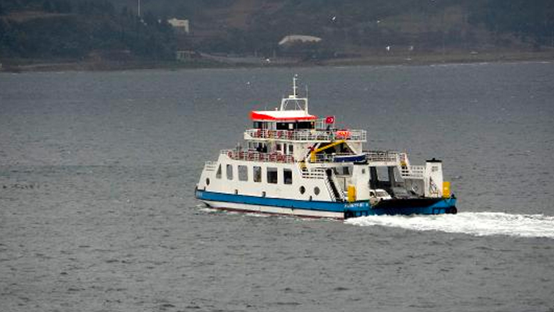 Gökçeada'ya feribot seferlerine 'hava koşulu' iptali