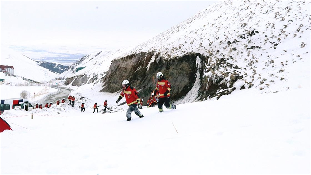 Cekut Kışın Çığ Ve Afetlerde Mağdurların Yardımına Koşacak