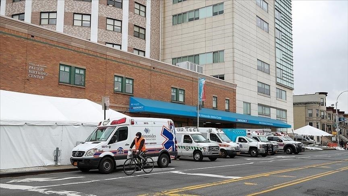 Abd'de Kovid-19'dan Ölenlerin Sayısı 973 Bin 266'ya Çıktı