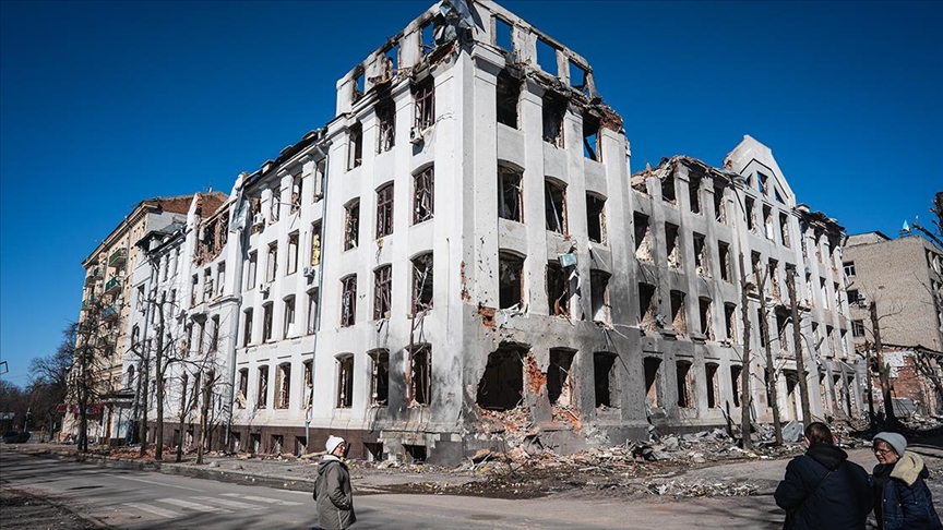 BM: Ukrayna'da en az 977 sivil öldü, 3 milyon 626 bin 546 mülteci komşu ülkelere geçti