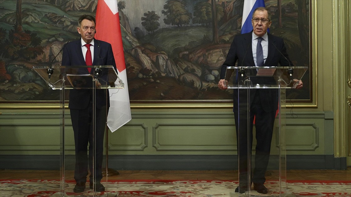 Lavrov İle Kızılhaç Başkanı Maurer, Ukrayna'daki İnsani Durumu Görüştü