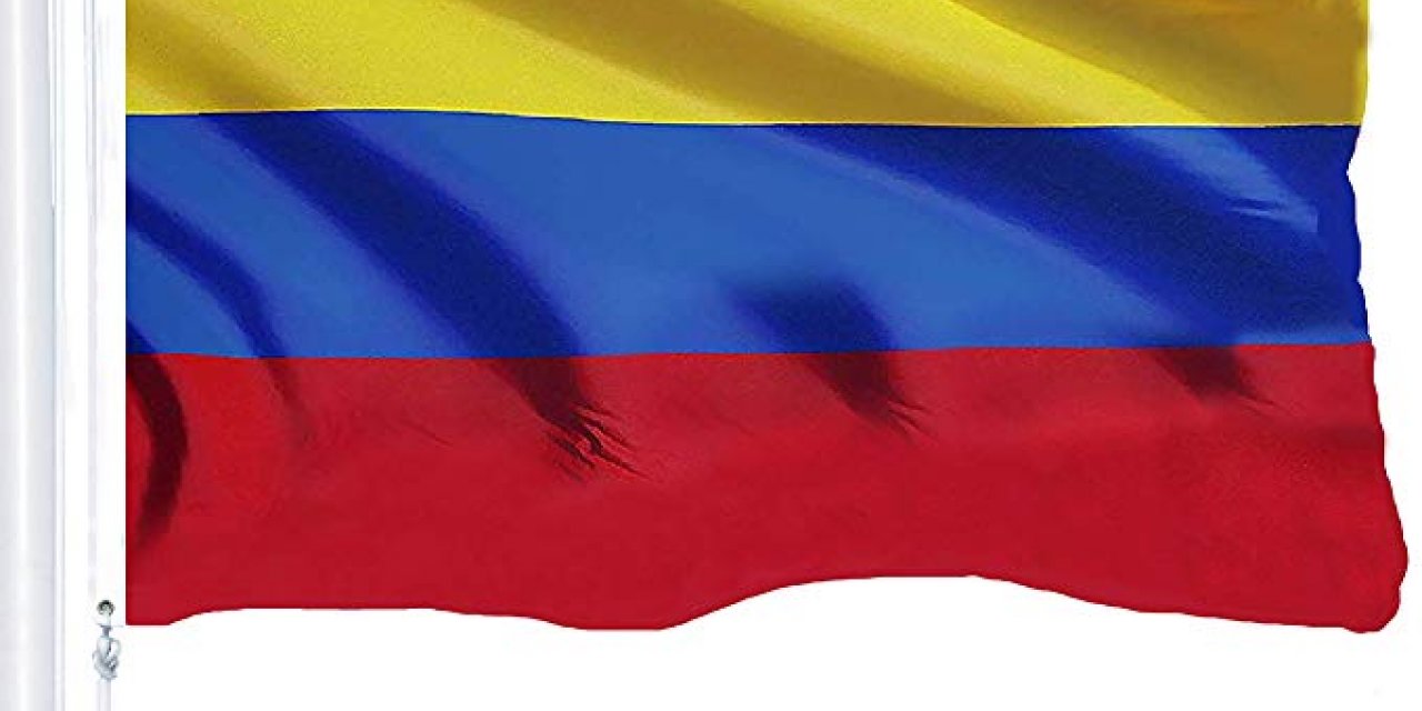 Kolombiya'da okul servisi uçuruma yuvarlandı: 6 ölü